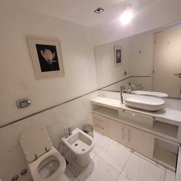 Check and Home - Varese - 6 Huéspedes De Lujo con Vista al Mar - Three-Bedroom Apartment with Sea View - 29