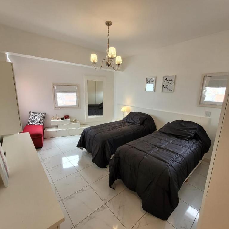 Check and Home - Varese - 6 Huéspedes De Lujo con Vista al Mar - Three-Bedroom Apartment with Sea View - 32