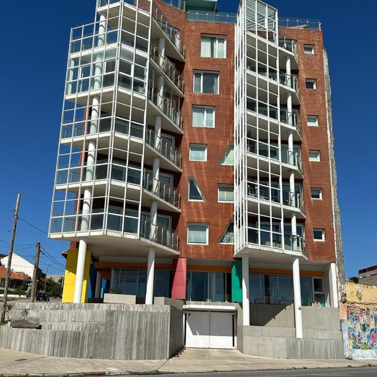 Check and Home - Varese - 6 Huéspedes De Lujo con Vista al Mar - Three-Bedroom Apartment with Sea View - 36