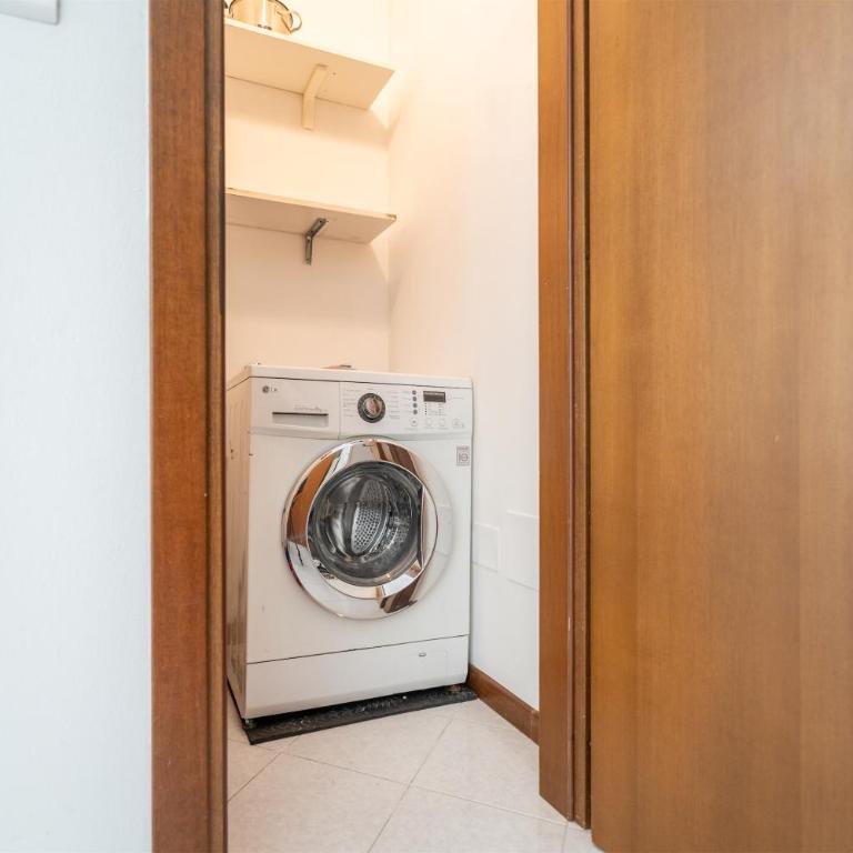 Casa Giorgio - Sunny Balcony - Appartamento con 2 Camere da Letto e Terrazza - 22