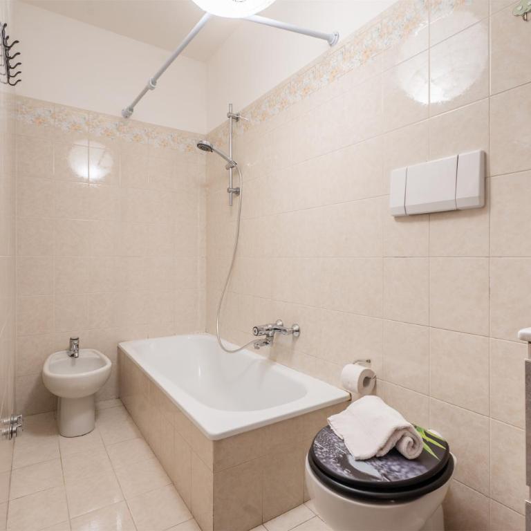 Casa Giorgio - Sunny Balcony - Appartamento con 2 Camere da Letto e Terrazza - 20