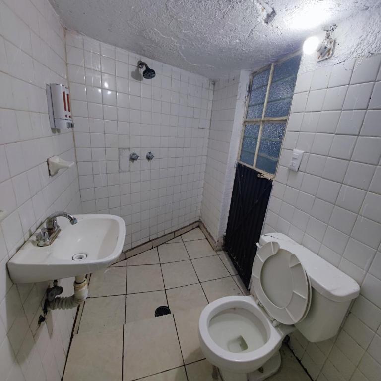 La casa de los columpios - Double or Twin Room with Shower - 8