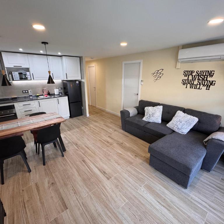 Apartamento a 3 min de la playa - Casa Márquez TAC - Apartamento de 3 dormitorios con balcón - 59