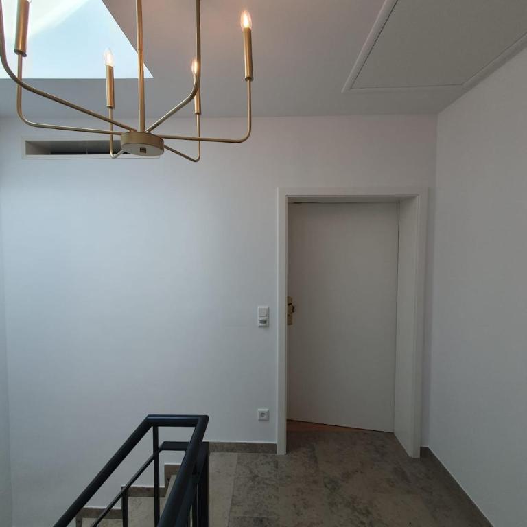 Moderne Dachgeschosswohnung in exklusiver Villa - Appartamento con 3 Camere da Letto - 10