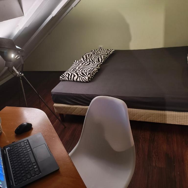 Zoki Retreat - Two-Bedroom Apartment - 10