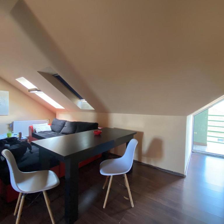 Zoki Retreat - Two-Bedroom Apartment - 15