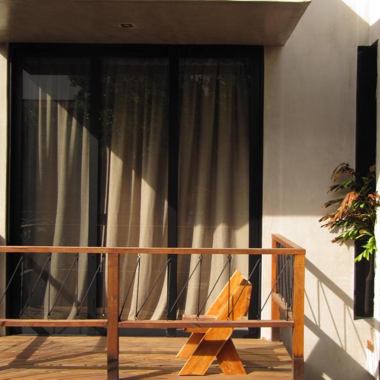 Hotel Amadeo - Double Room with Balcony - 1
