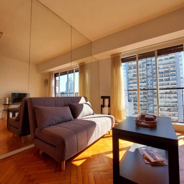 Sun and Comfort in Belgrano - View and Connectivity - Apartamento de 1 dormitorio - 1