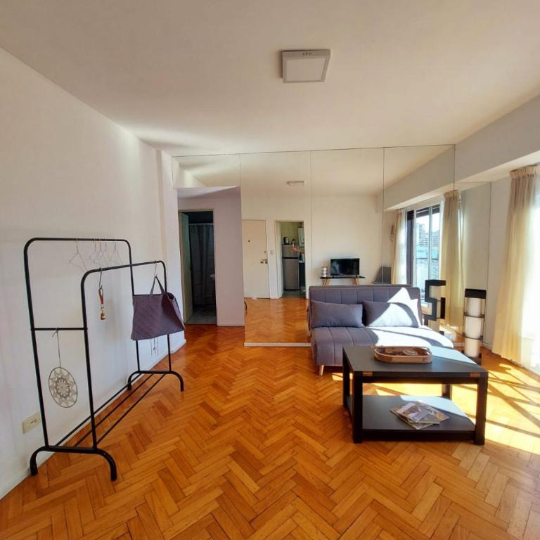 Sun and Comfort in Belgrano - View and Connectivity - Apartamento de 1 dormitorio - 2