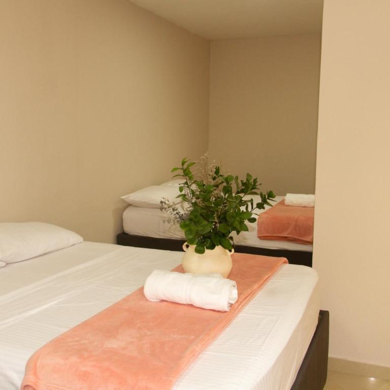 Hotel Rodadero Beach Blue - Habitación Familiar Estándar - 9