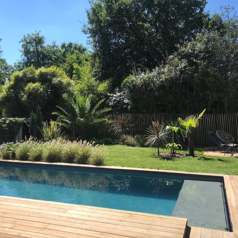 Hossegor Capbreton centre villa 14 personnes piscine chauffée - Six-Bedroom House - 32