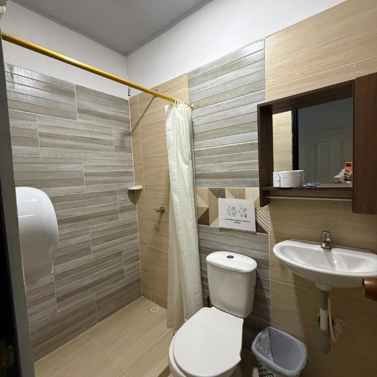 Hotel Sol del Magdalena - Habitación Cuádruple con baño privado - 2