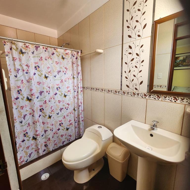 Hostal Capac - Habitación Doble con baño privado - 3