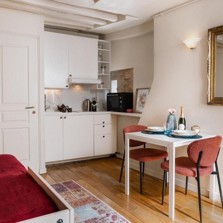 Beautiful cosy flat in Saint Germain des prés - G21B - One-Bedroom Apartment - 2