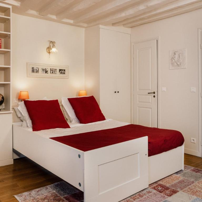 Beautiful cosy flat in Saint Germain des prés - G21B - One-Bedroom Apartment - 6