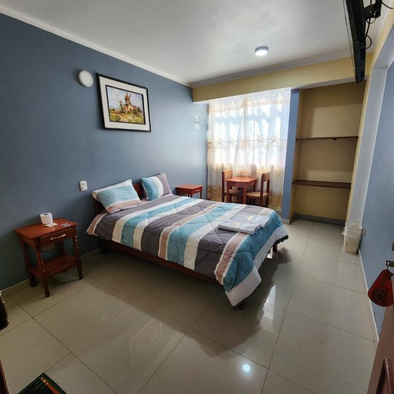 Hostal Capac - Habitación Doble con baño privado - 12