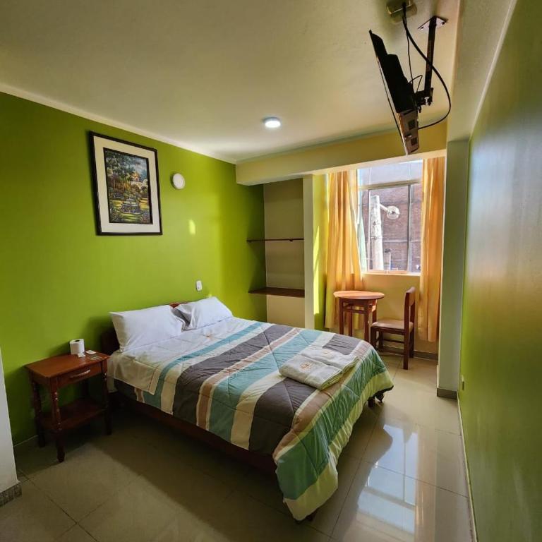 Hostal Capac - Habitación Doble con baño privado - 13