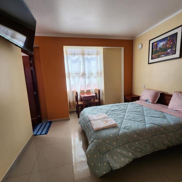 Hostal Capac - Habitación Doble con baño privado - 15
