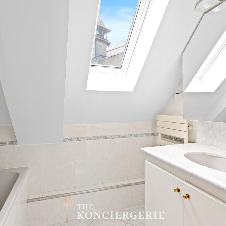 Vue extraordinaire with A-C - Rue de Rennes - Appartement - 6