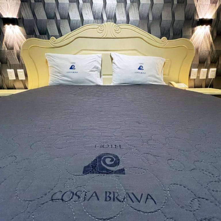 Hotel Costa Brava Gdl - Standard Queen Room - 1