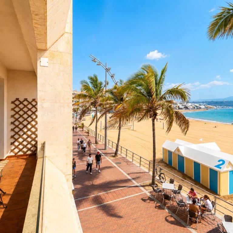 Spectacular Views in Las Canteras By Canarias Prime Homes - Apartment - 2