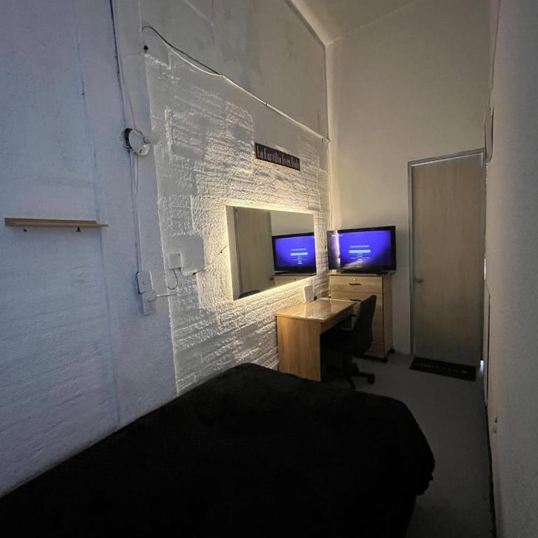 Habitación cerca al aeropuerto con baño privado - Habitación Doble con baño privado - 1