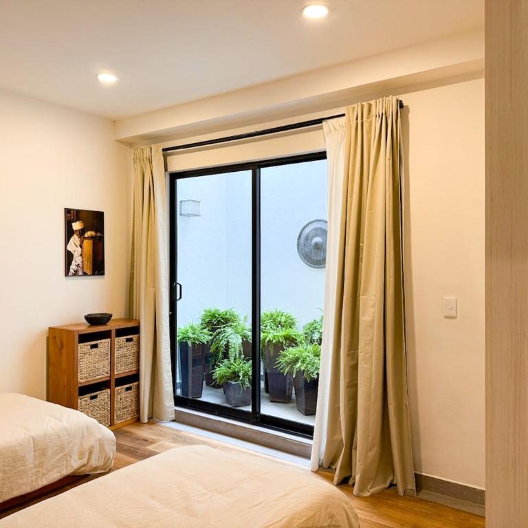 Spacious and bright 3-bedroom apartment in Roma Norte - Three-Bedroom Apartment - 24