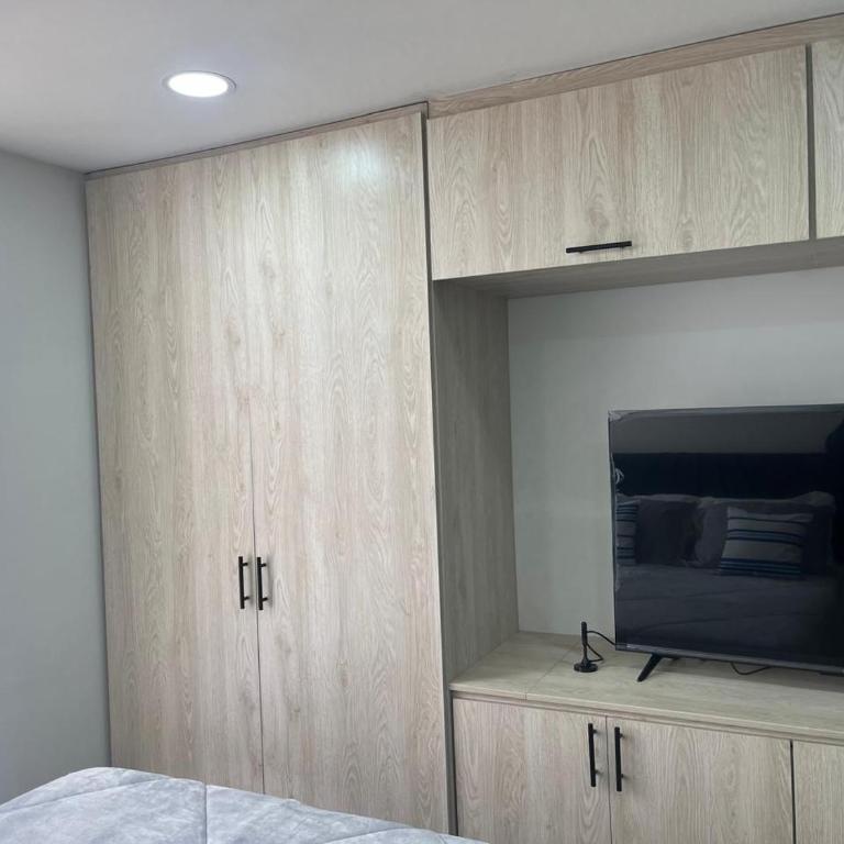Excelente ubicación cerca al aeropuerto El Dorado sobre la Calle 26 - Apartamento de 1 dormitorio - 19