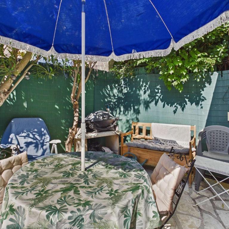 Maison mitoyenne avec piscine - 4 pers. - FR-1-326-878 - Maison de Vacances - 1