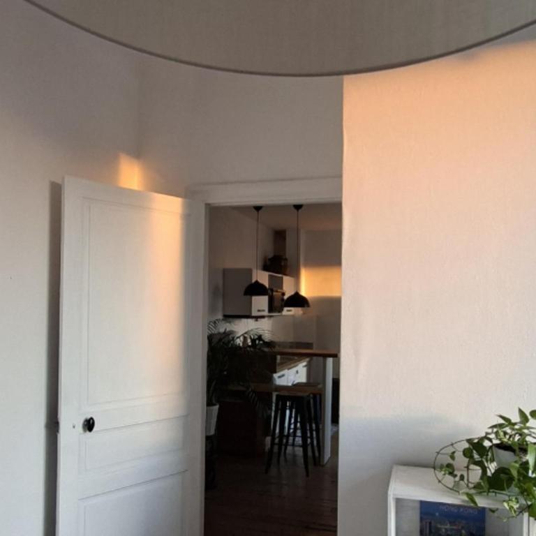 Charmant T2 avec Vue Mer et WIFI – 5 Min de la Plage - FR-1-239-1140 - Apartment mit 1 Schlafzimmer - 17