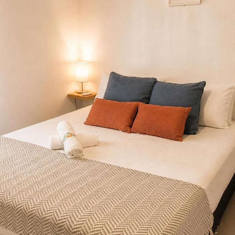 Moderno Apto cerca al Aeropuerto & centro histórico - Three-Bedroom Apartment with View - 3