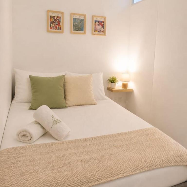 Moderno Apto cerca al Aeropuerto & centro histórico - Three-Bedroom Apartment with View - 6