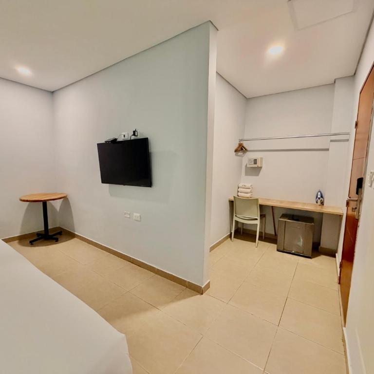 Hotel Caribbean Cartagena - Family Room - 8