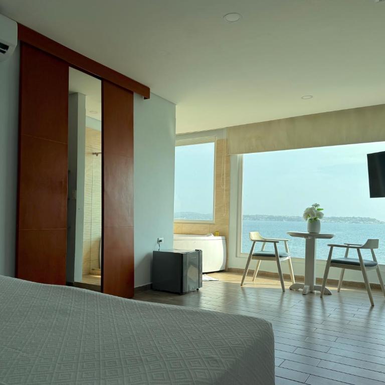 Hotel Caribbean Cartagena - Double Room with Spa Bath - 12