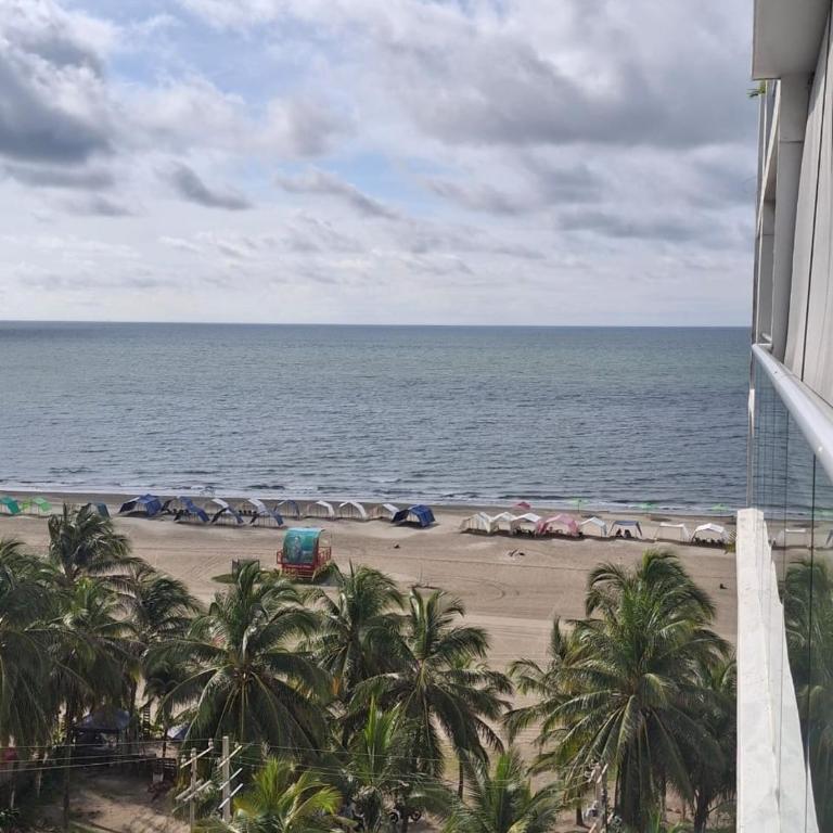 Morros Luxury Beachfront Infinity Pool - One-Bedroom Apartment - 18