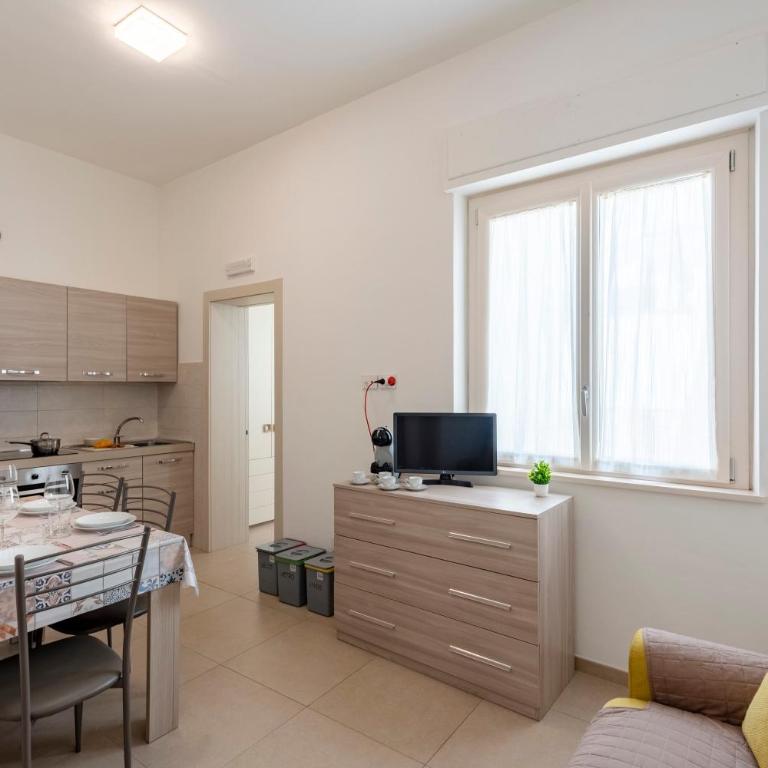 La Suite 2 Ondina Viareggio 200m from sea - Happy Rentals - Appartamento con Balcone - 4