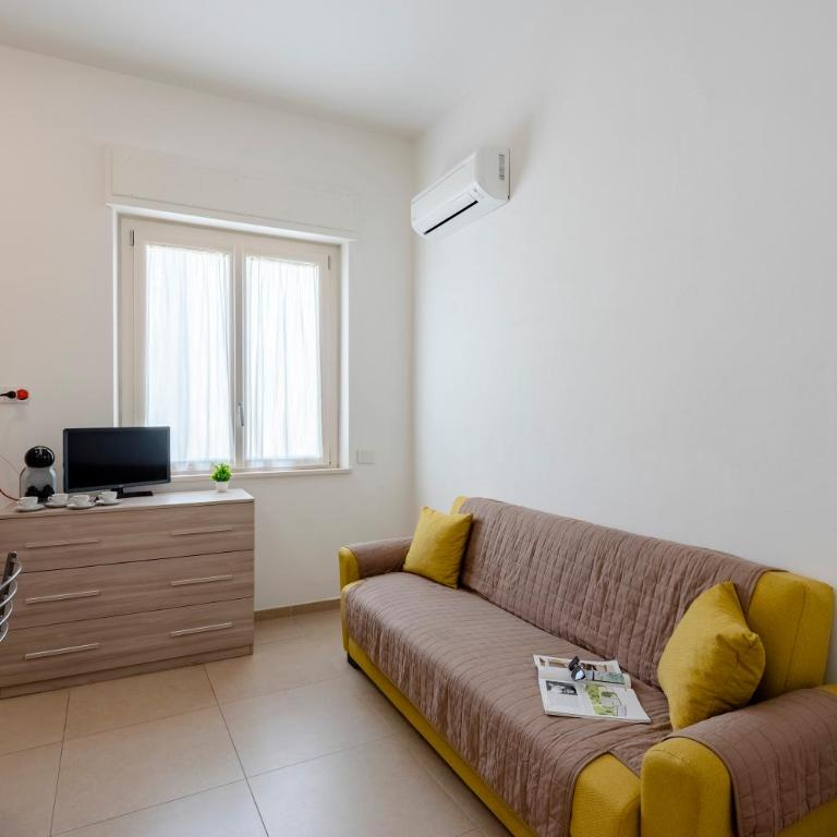 La Suite 2 Ondina Viareggio 200m from sea - Happy Rentals - Appartamento con Balcone - 9