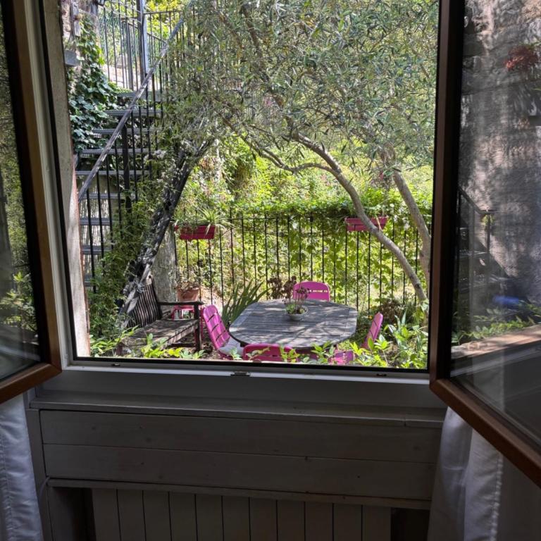 Vaste maison de famille entre forêt et rivière - Maison 1 Chambre - 4