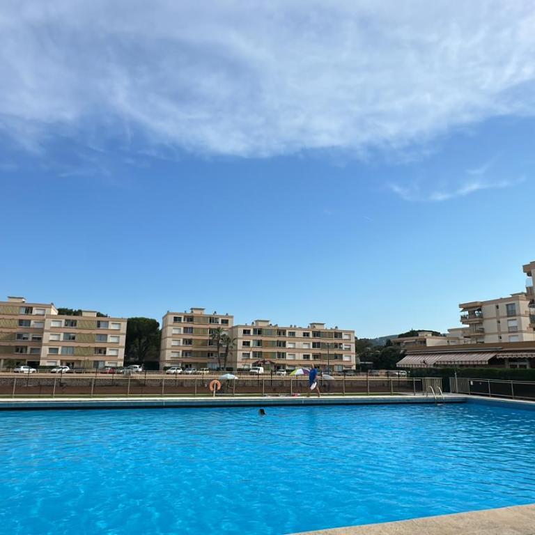Quiet ground-floor apartment, residence with swimming pool - Appartamento con 1 Camera da Letto - 1