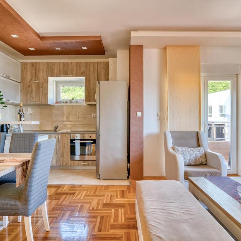 SeaView Escape Budva2 - Two-Bedroom Apartment - 24