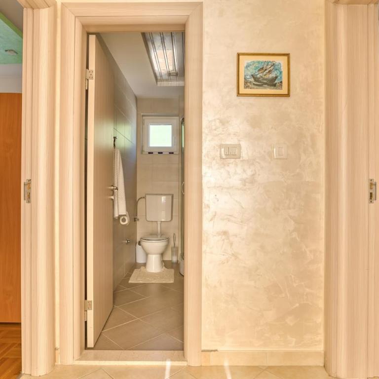 SeaView Escape Budva2 - Two-Bedroom Apartment - 26