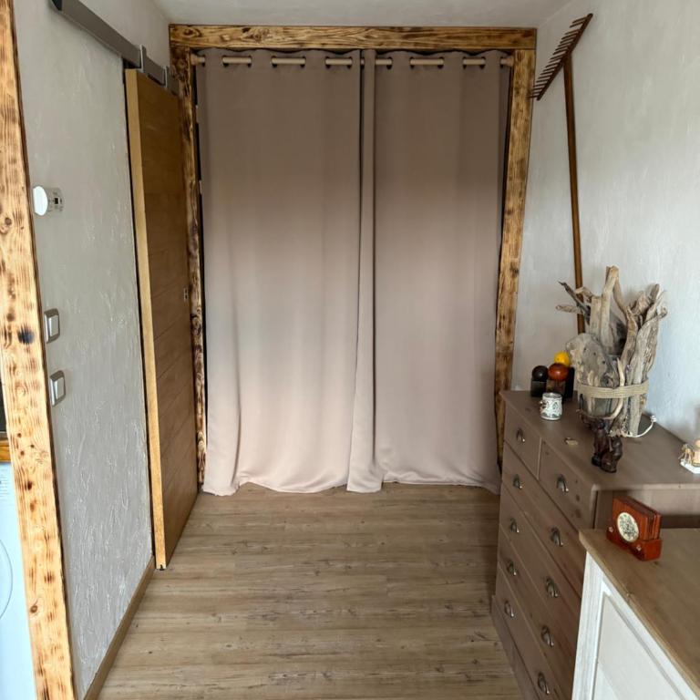 Studio avec cheminée et jardin - Appartement 1 Chambre - 14