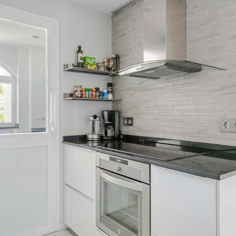 Panoramic Sea Views & Sunsets 3BR - Apartment mit 3 Schlafzimmern - 16