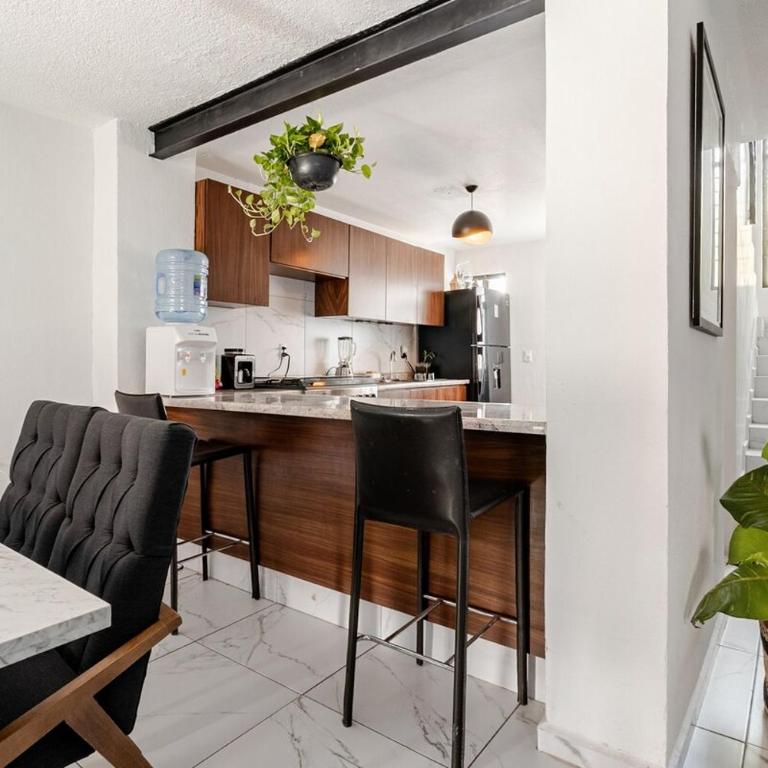 Casa completa 3 recámaras 5 minutos auditorio Telmex - Three-Bedroom Apartment - 11