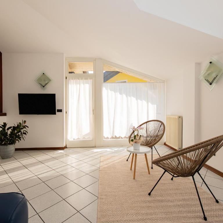 Agritur Comai - Appartamento con 2 Camere da Letto e Balcone - 4
