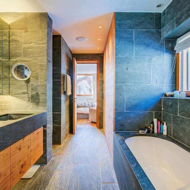 Boutique Chalet Moritz for 12 with Sauna - Deluxe Villa - 13