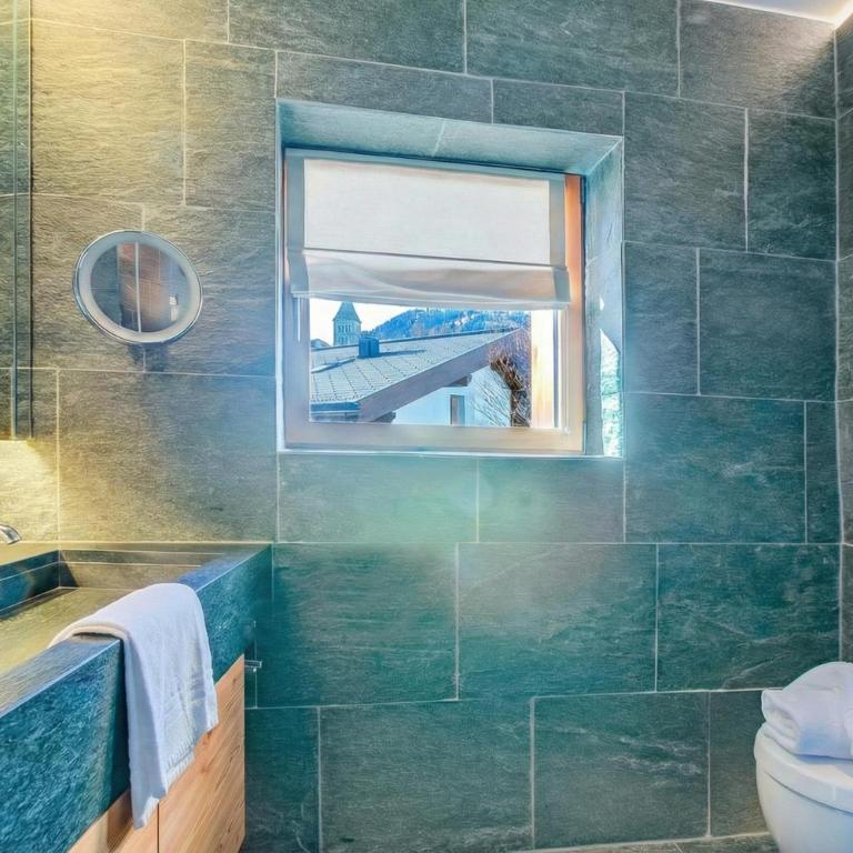 Boutique Chalet Moritz for 12 with Sauna - Deluxe Villa - 26