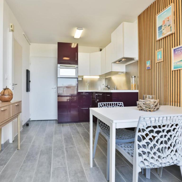Appartement avec terrasse ensoleillée sur le port Olona - Apartment - 9