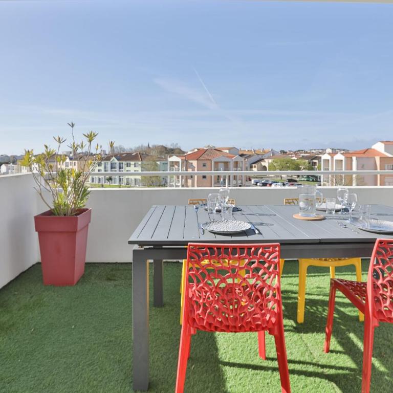 Appartement avec terrasse ensoleillée sur le port Olona - Apartment - 19