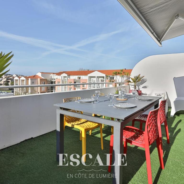 Appartement avec terrasse ensoleillée sur le port Olona - Apartment - 18